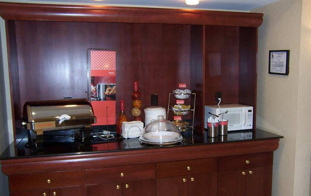 Hampton Inn Wichita Falls-Sikes Senter Mall Restoran foto