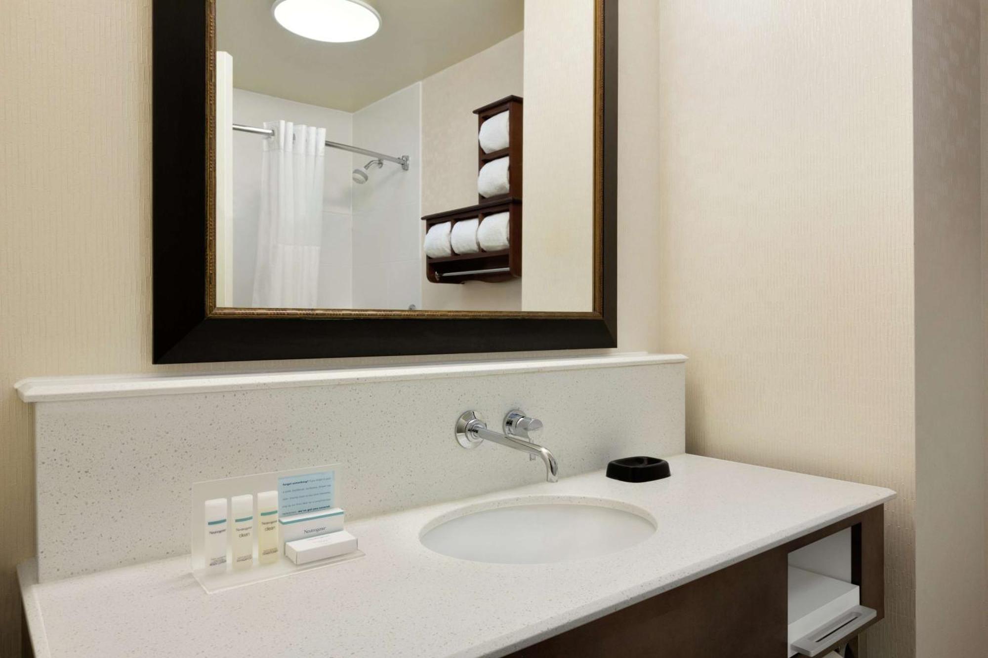 Hampton Inn Wichita Falls-Sikes Senter Mall Bagian luar foto