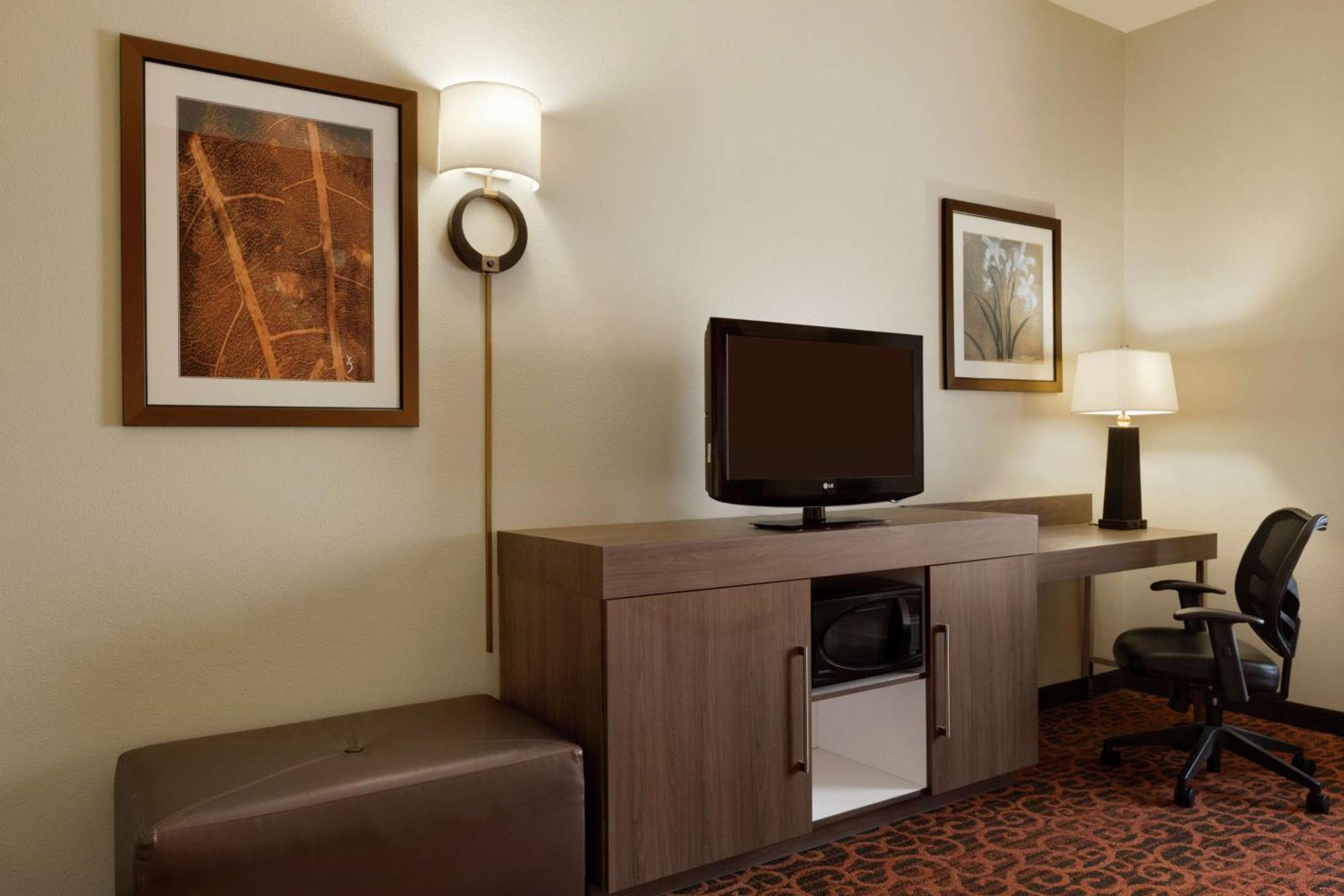 Hampton Inn Wichita Falls-Sikes Senter Mall Bagian luar foto