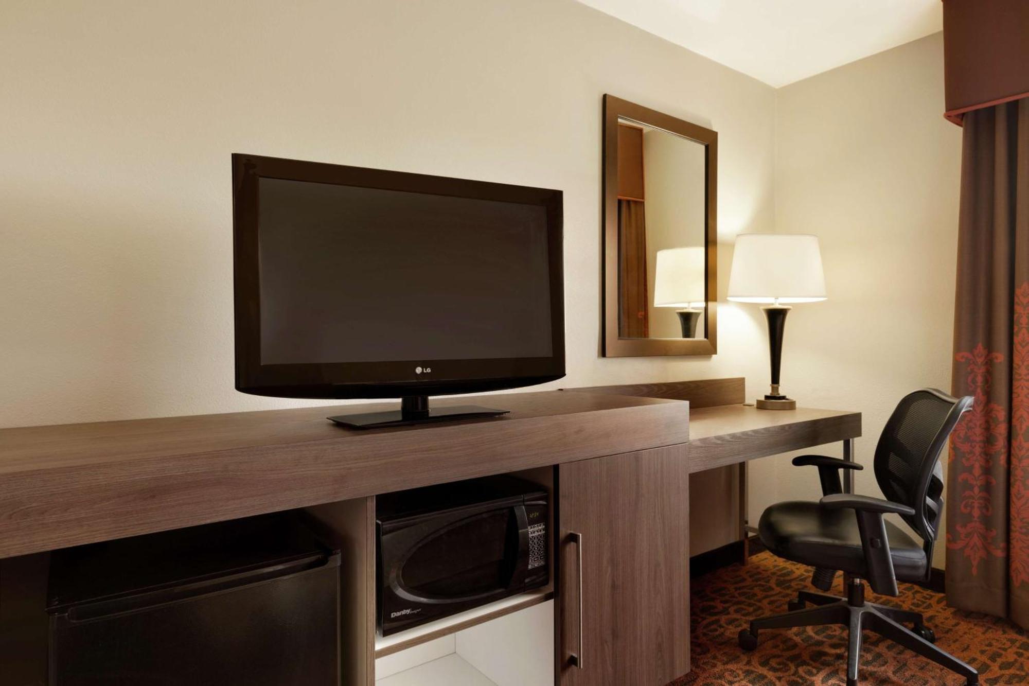 Hampton Inn Wichita Falls-Sikes Senter Mall Bagian luar foto