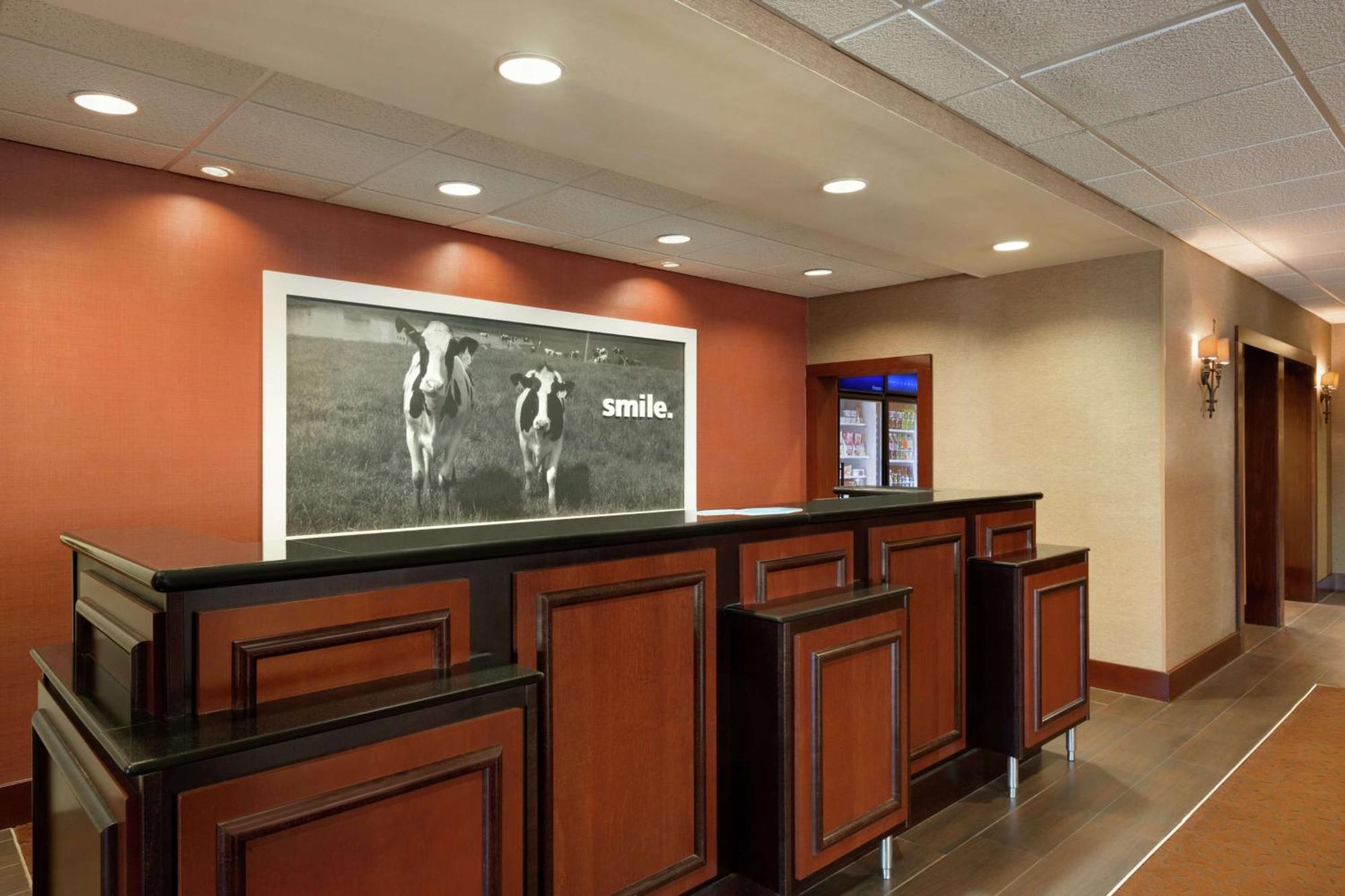 Hampton Inn Wichita Falls-Sikes Senter Mall Bagian luar foto