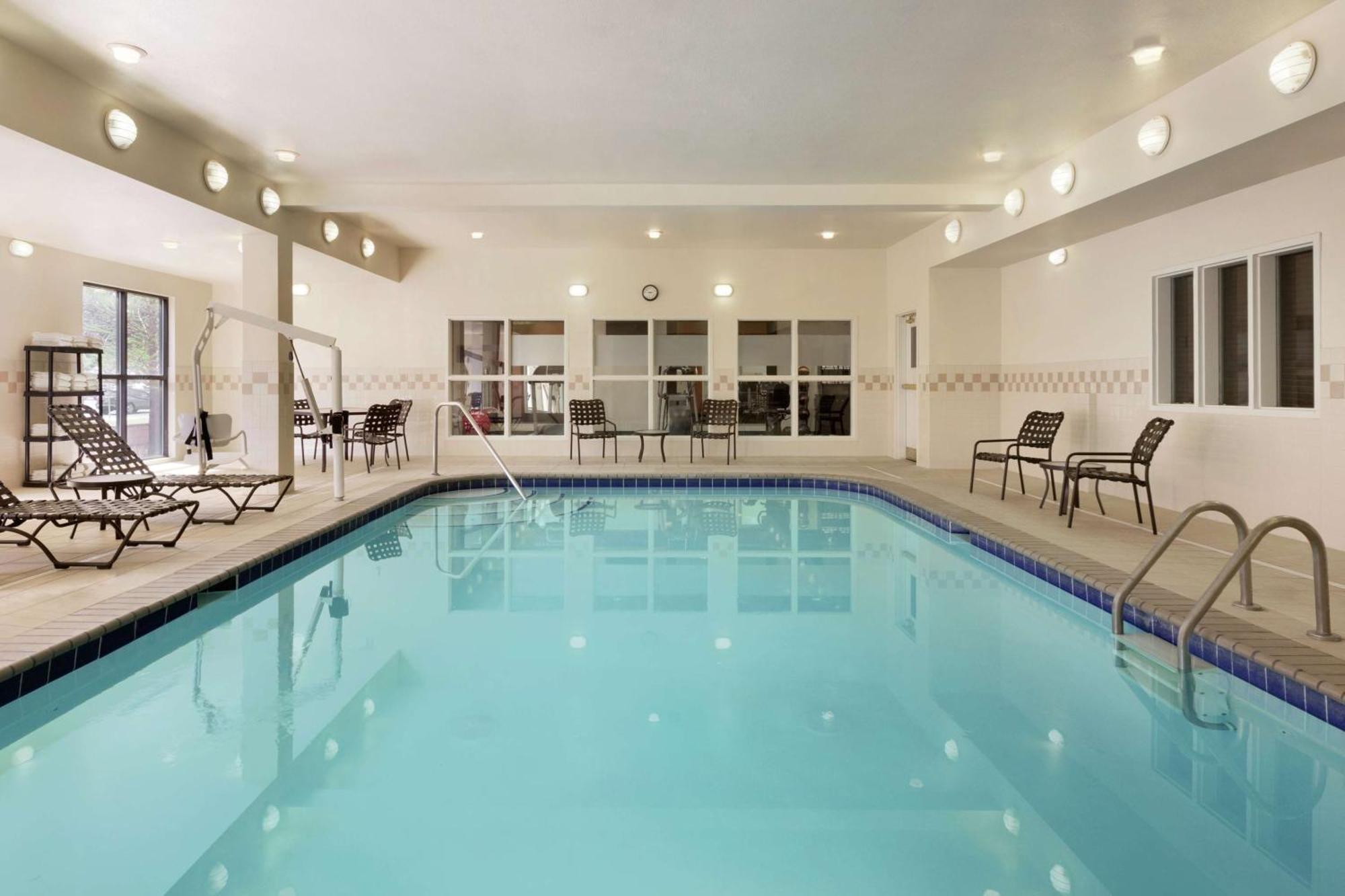 Hampton Inn Wichita Falls-Sikes Senter Mall Bagian luar foto
