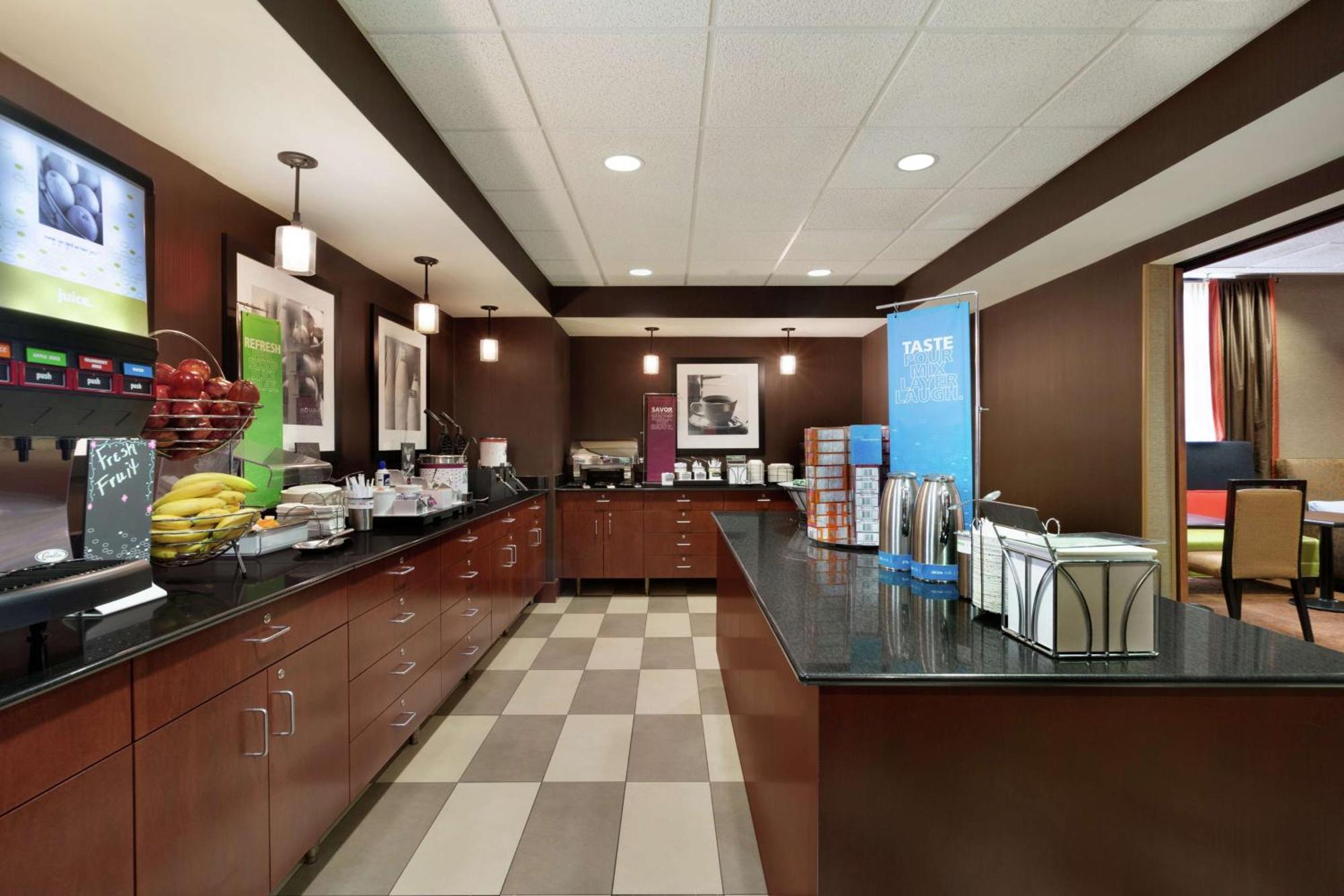 Hampton Inn Wichita Falls-Sikes Senter Mall Bagian luar foto