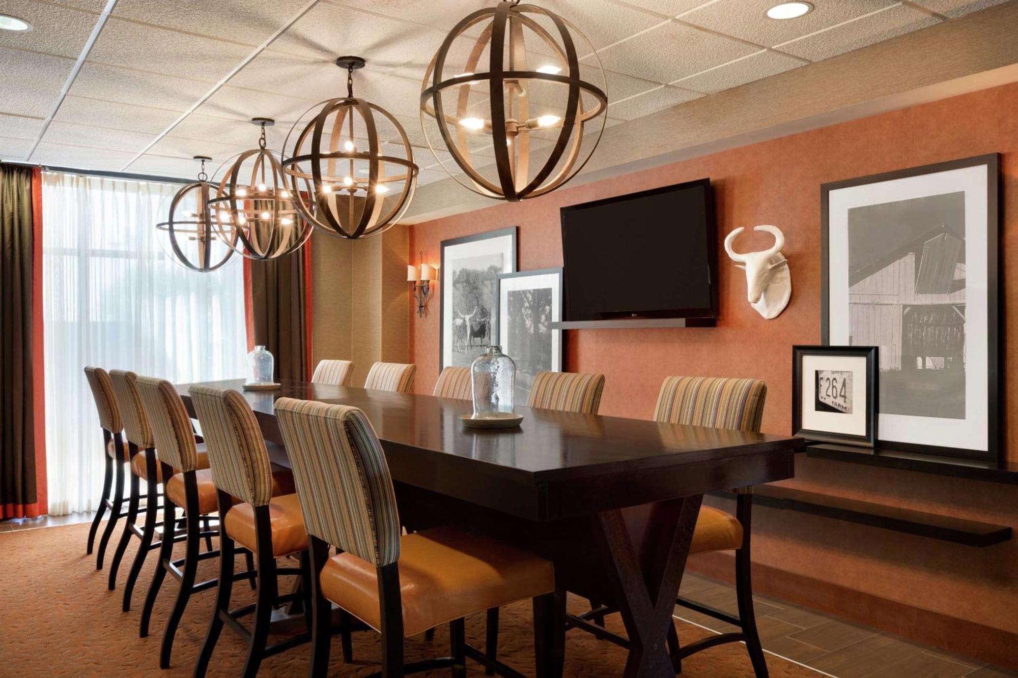 Hampton Inn Wichita Falls-Sikes Senter Mall Bagian luar foto