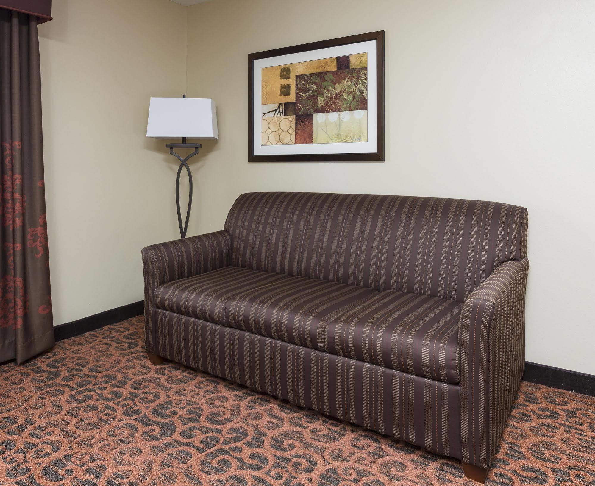 Hampton Inn Wichita Falls-Sikes Senter Mall Bagian luar foto